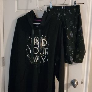 Lightly worn Torrid legging and light sweatshirt